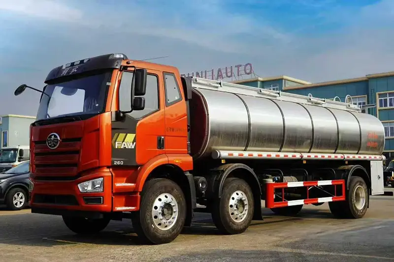 Edible Oil Transport Truck