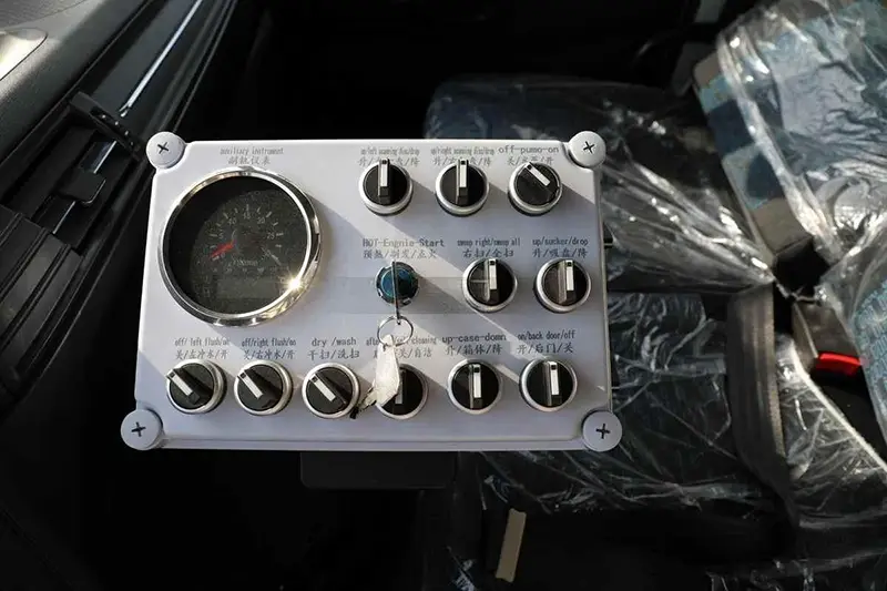 Street Sweeper Truck