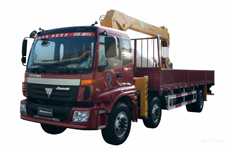 Ciężarówka z dźwigiem